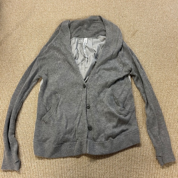 Lulu lemon cardigan - Picture 1 of 3